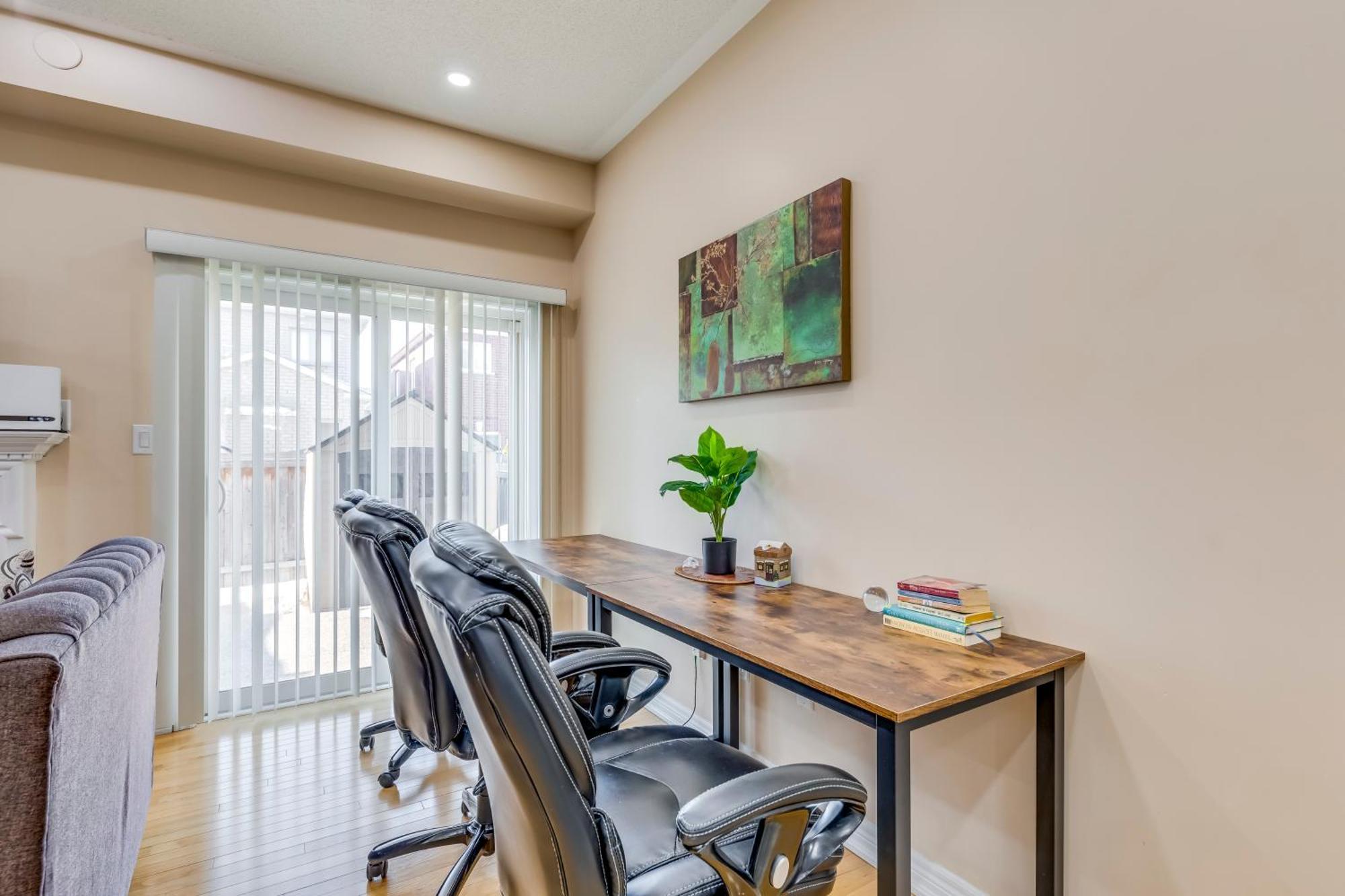 Avid Vacation Palace In Castlemore , Brampton Exteriér fotografie